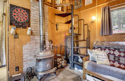 Hike, Fish and Ski! Waterfront Tygh Valley Cabin - Foto 5