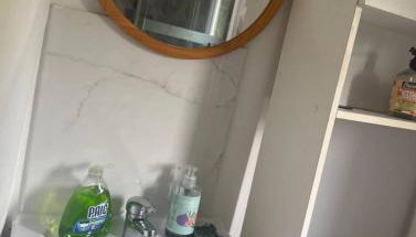 Ground-Floor Apartment With private Garden - Foto 5