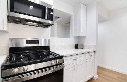 2BR Plus Bonus Room and Pool Access Near Universal Studios - Foto 45