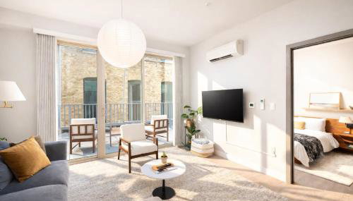 Walker's Point Apt with Gym and Balcony - Foto 2