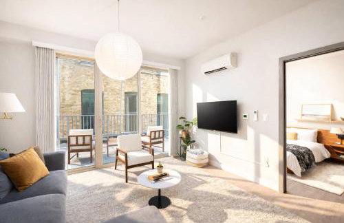 Walker's Point Apt with Gym and Balcony - Foto 2