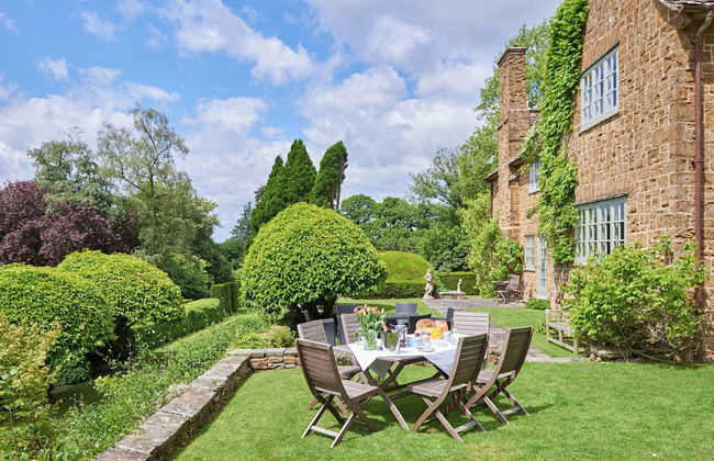 Drakestone House Manor With Breathtaking Cotswolds Views - Photo 38