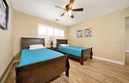 Pool-BBQ-View-Balcony-Fireplace-King-Garage-WD - Foto 18