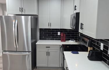 The Silver Villa - 2 King Beds Minutes from Downto - Foto 13