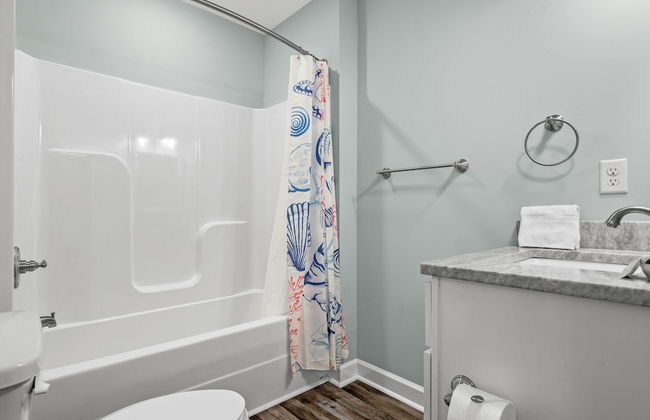 Coral Cabana - 3BD 2BA Home Close to Beach w/ Optional Golf Cart! - Foto 20