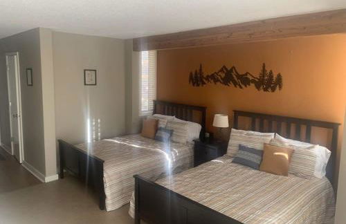 Spacious Condo with Pool Pass! - Foto 19