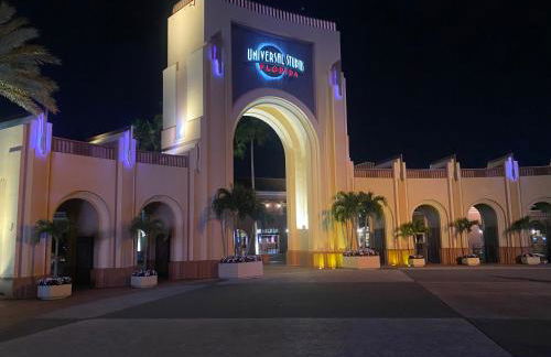 3 Bedroom Villa with Poolside Cinema and Games Room Close to theme Parks sleeps 6 - Photo 63