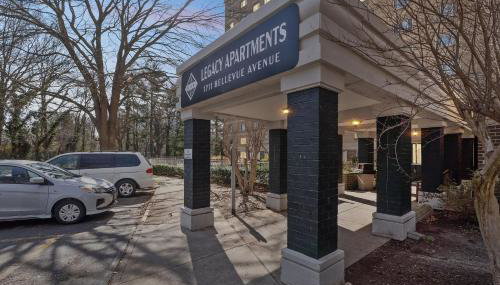 Legacy at Imperial Village 303 I 2 Bed 2 Bath - Foto 4