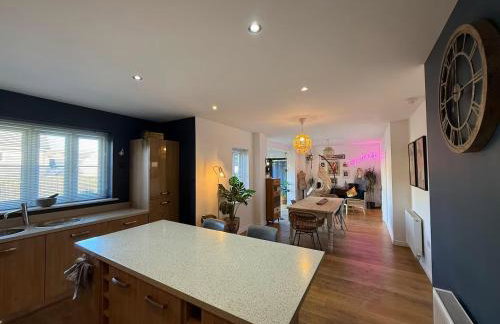 West Lodge - Buxton - Photo 4