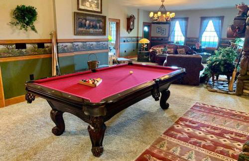 LUXURIOUS TN Mtn Lodge- Sleeps 22+, Hiking & Lake - Photo 6