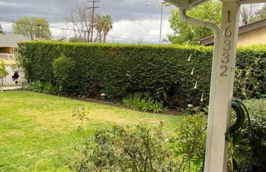 Vacation Rental w Pool &Garden 6 Guests near CSUN - Foto 30