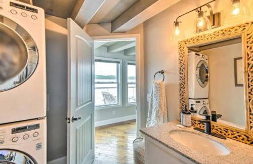 Unmatched Lakefront Home! - Foto 3