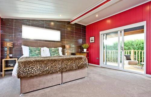 Pomegranate, Hot Tub, Wi-Fi - Photo 17