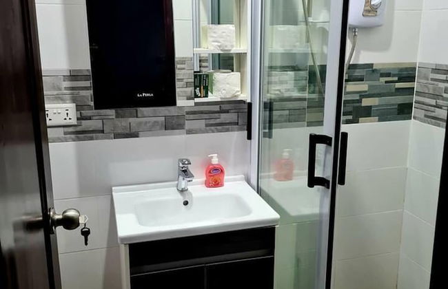 Charming, Quiet & Cozy - Close to Highway,parking - Foto 14