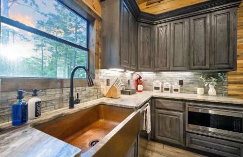 Romantic 1BR Cabin in Broken Bow HotTub, FirePit - Foto 13