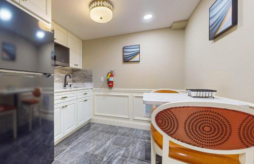Nurse-Ready Studio Retreat! 2 Mi to Dtwn Holyoke - Foto 7