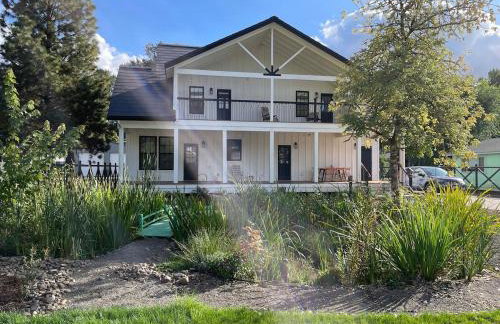 Fabulous Solar Powered Farmhouse - Foto 16