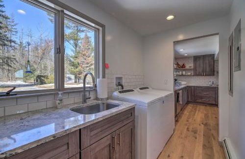 Family Lakehouse with Deck and Beach on Lake Champlain - Foto 23