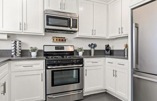 Spacious Coastal Apartment in a Colorful Community - NRP22-00590 - Foto 18