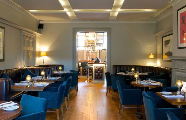 Stylish 2 Bed City Stay - Photo 32