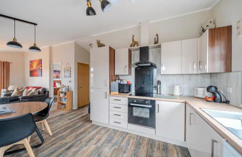 2 Bed Cabin - Sleeps 4 - Pets - 5 min to Beach - Foto 29