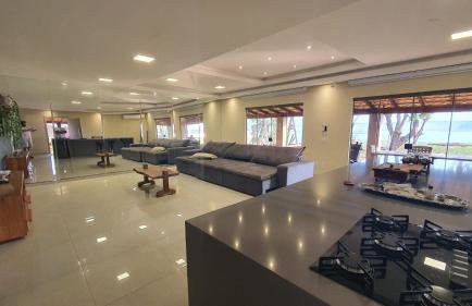 Casa de campo de alto padrão à beira da represa - Foto 46