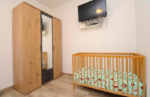 apartman Goga with pool and jacuzzi - Foto 66