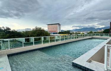 Ap próx ao shopping com garagem, piscina e ar - Foto 4