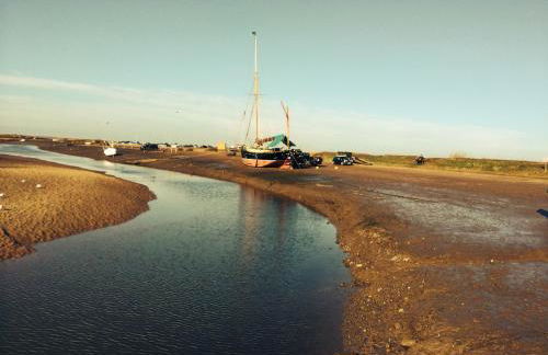 2 bedroomed fisherman’s cottage near quay - Foto 3