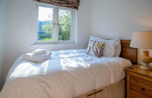 Trewhiddle Retreat V11 by Together Travel - Luxury 4-Bedroom Villa - Foto 25