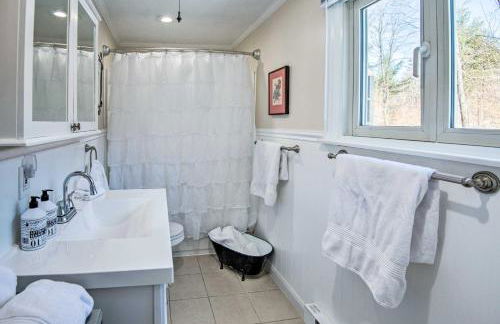 Pet-Friendly Gilford Home by Gunstock Ski Mountain - Foto 27