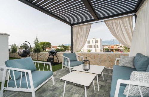 Luxury apartment Sun with private Pool and Jacuzzi - Photo 10