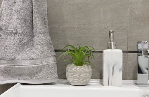 78-1B New 1BR prime UES WD in unit BEST VALUE - Foto 36