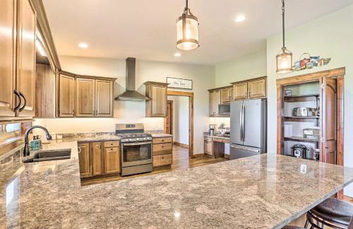 Luxe Spearfish Hideaway Golf, Hike, Explore! - Foto 10