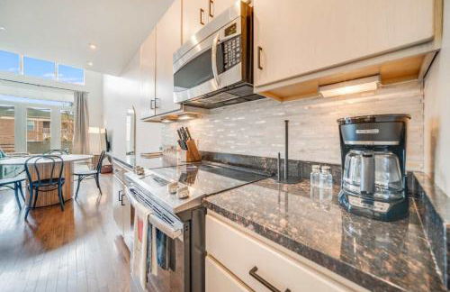 Chic Modern Condo in the Vibrant NuLu District - Foto 12