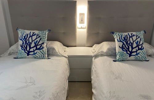 Sabinillas Beachside & Summer Pool 3BR - Photo 16