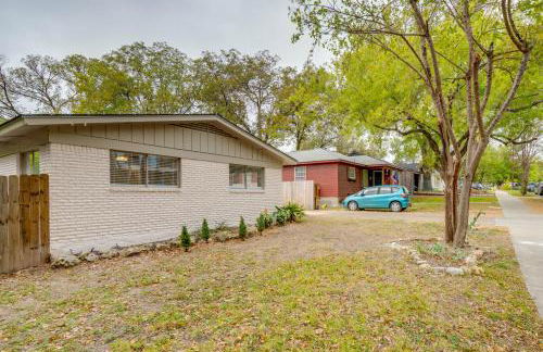 1 Mi to Campus! Creekside Austin Home with Game Room - Foto 26