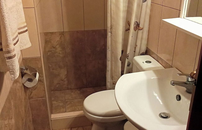 Beachfront Apartment - Sleeps 3 & Free Parking - Foto 6