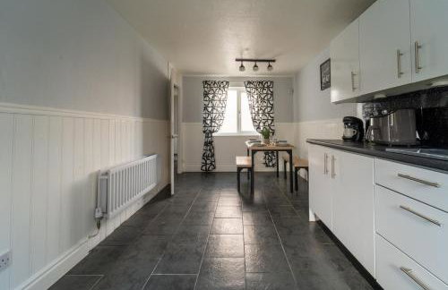 Spacious 3 Bed House, 5mins to HS2/ NEC/Airport. - Foto 79