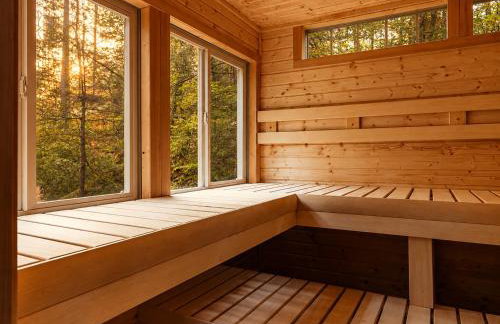 Creek, Sauna, Hot Tub, Fire Pit & Pet-Friendly - Photo 53