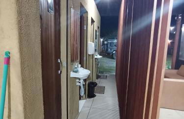 Cabana com Ar condicionado e area de cozinha e banheiro compartilhado a 10 minutos do Parque Beto Carrero - Foto 8