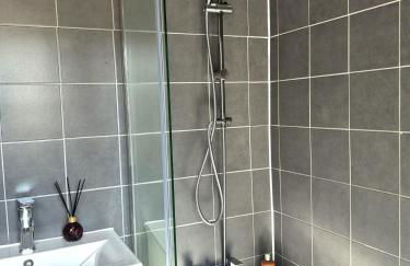 Spacious & Stylish 3 Bed Home in Nottingham, sleeps 7 - Foto 9