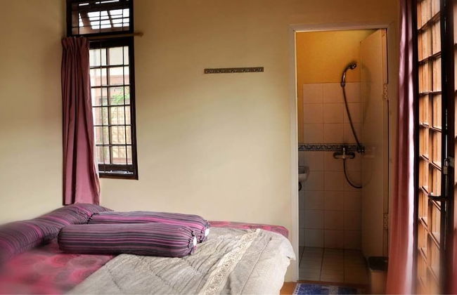 Villa Kota Bunga Ade - Photo 3