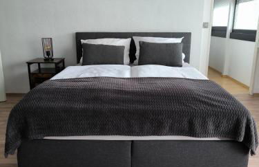 Stylisches kleines Studio -Zentral gelegen- Nähe BayArena - in Leverkusen Wiesdorf City- Friedrich Ebert Platz 5a , 4te Etage mit Balkon-kein Aufzug-Lift--Kaution Pflicht-- - Foto 26