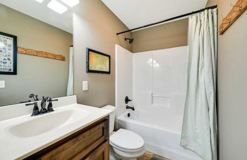 Nolin Lake Home with Hot Tub 15 Mi to Mammoth Cave! - Foto 20