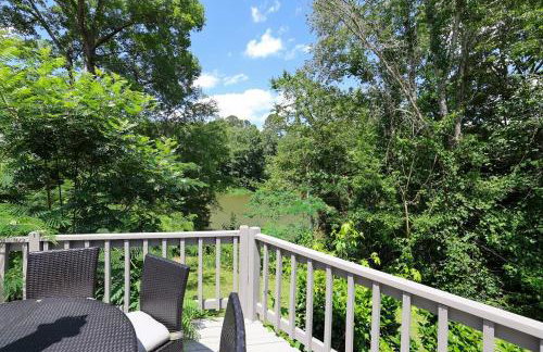 Dog Friendly Lakeside Escape with Hammock and Fire Pit - Foto 72