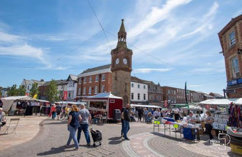 Comfy Ormskirk Family Stay by PolkaStays - Photo 18