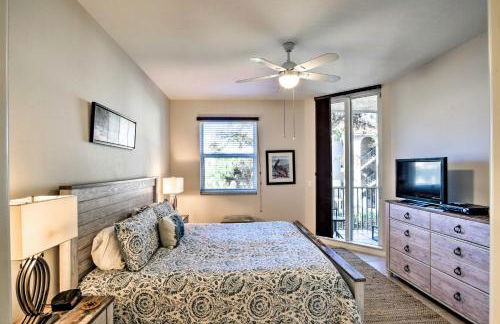 Waterfront Condo with Lanai and Views - Walk to Beach! - Photo 11