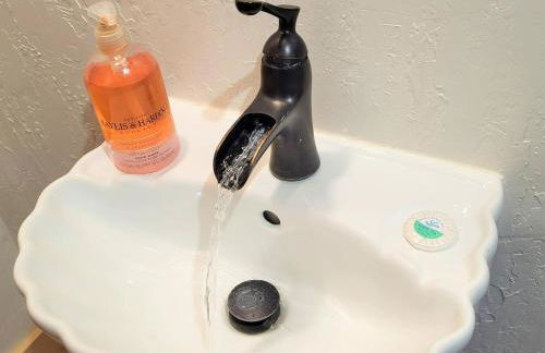 Trout River Cabin - Cozy Quiet Peaceful Retreat - Foto 47