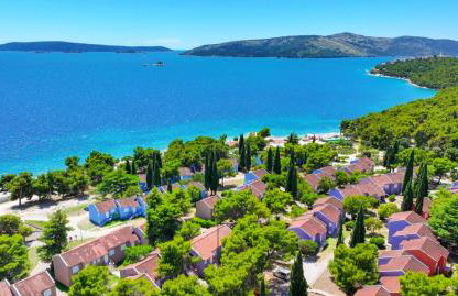 Villa Confido - Luxury 3BR Apartment with Private Pool near Trogir - Photo 29